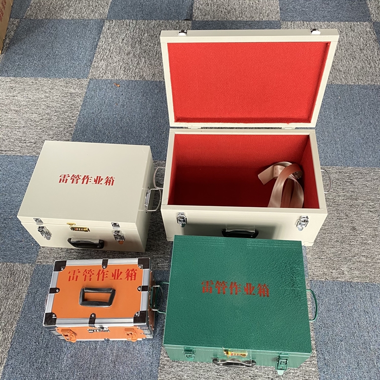 会宁爆破工程作业箱如何选择？玻璃钢与传统材质的全面对比